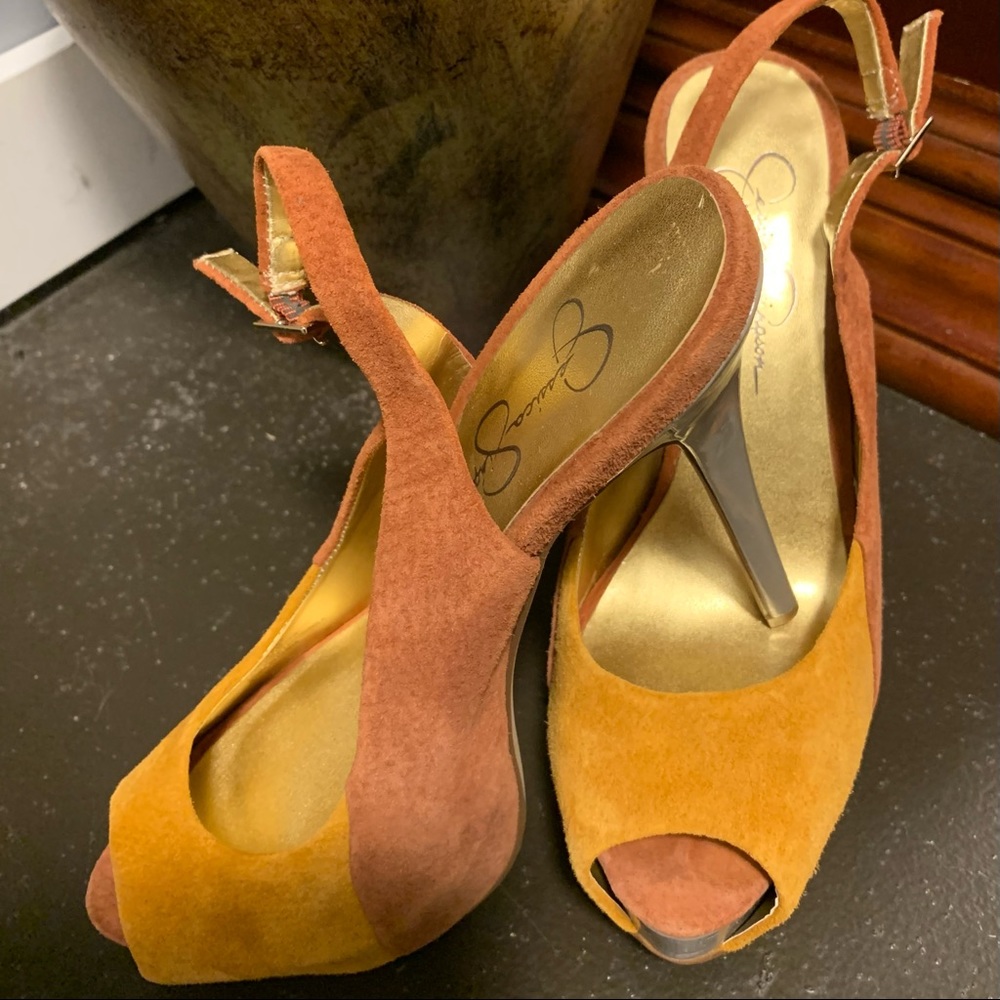 High heel shoes